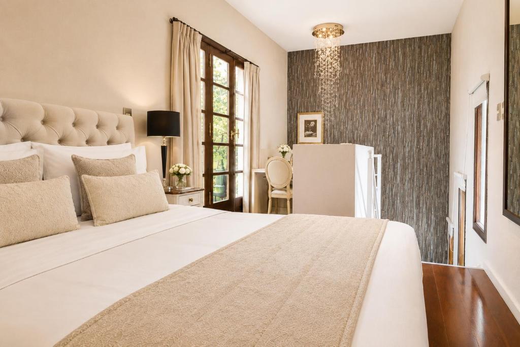 Miravida Soho Hotel & Wine Bar - 
