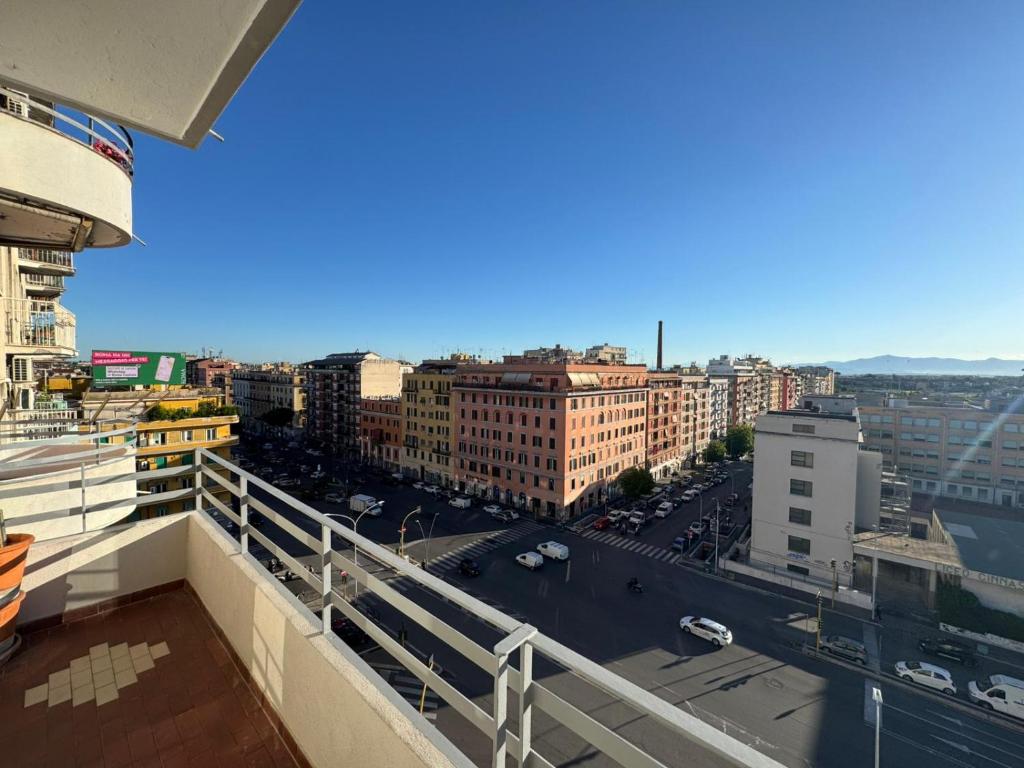 Ponte Lungo Charming Flat - Heart of Rome