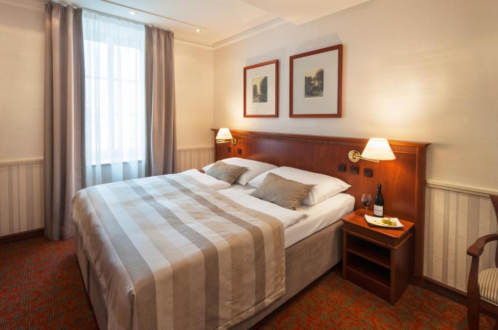 Adria Hotel Prague - Resim 18