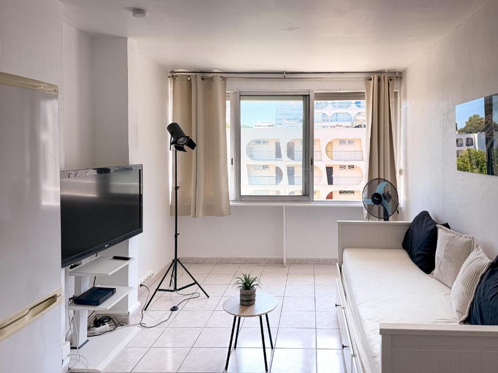 À 400m de la mer, 36m2, lumineux, calme en centre-ville