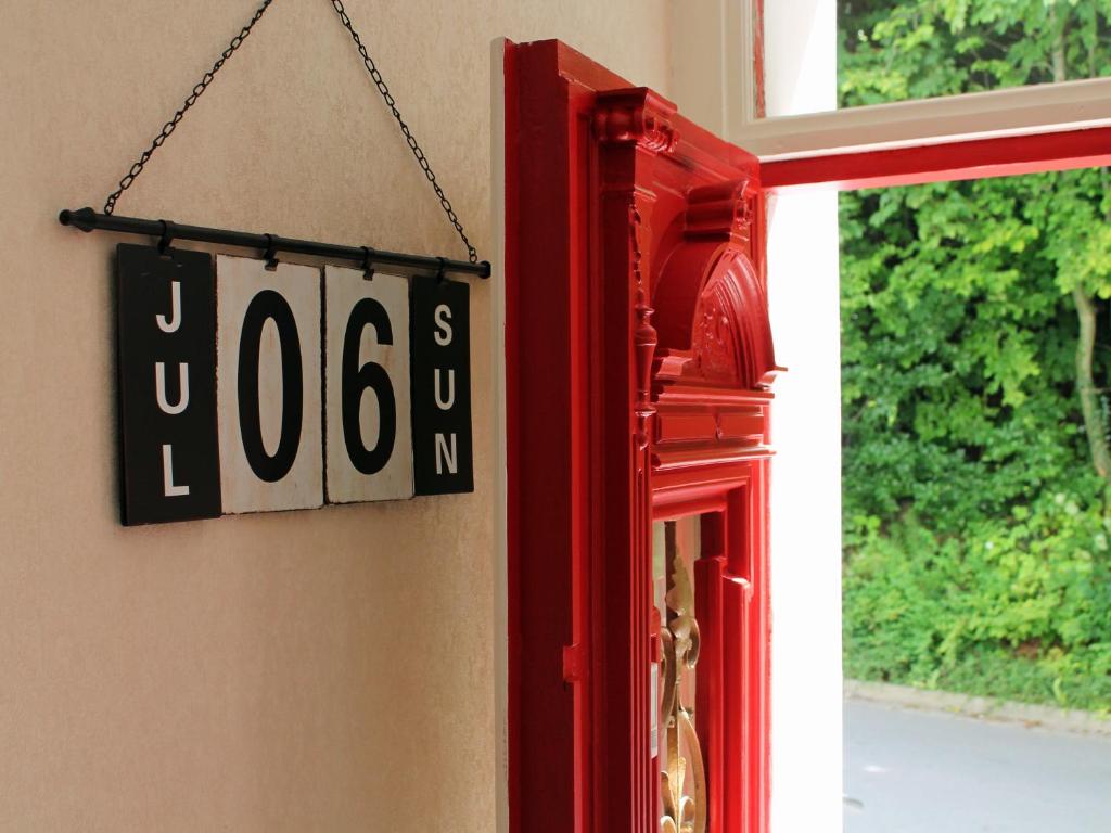 Certifikát, hodnocení, plakát nebo jiný dokument vystavený v ubytování Le petit Palais - Hotel/Pension