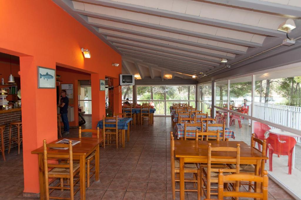 Restaurace v ubytování Camping Riba-roja