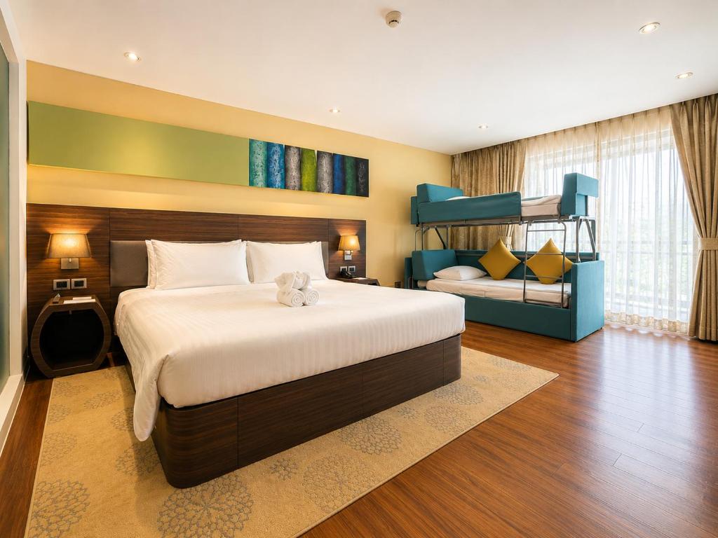 Holiday Inn Resort Phuket Karon Beach by IHG - Suite Familiale