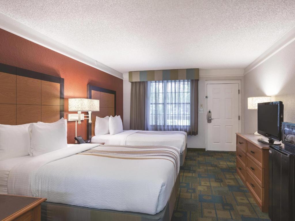 La Quinta Inn by Wyndham San Diego Chula Vista photo