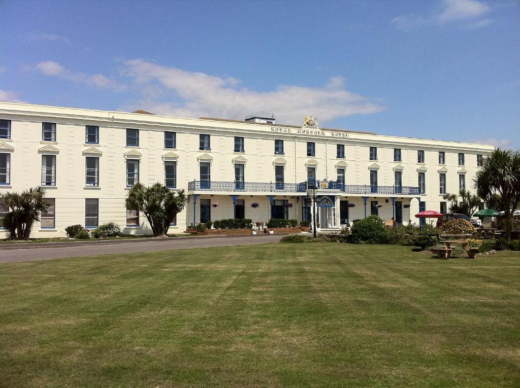 Gallery image of Royal Norfolk Hotel in Bognor Regis