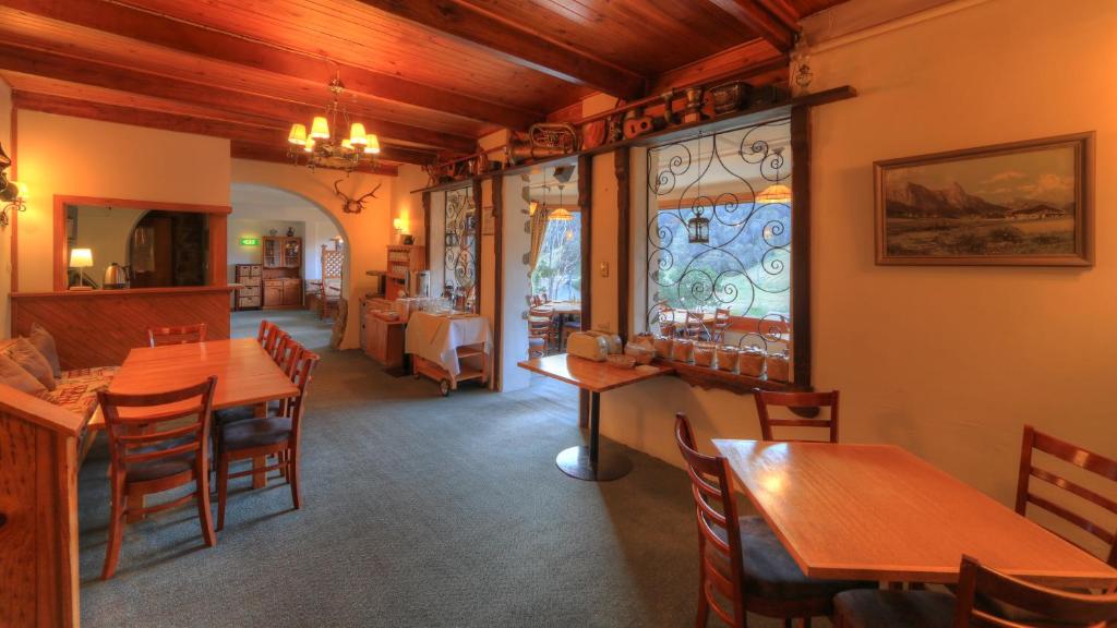 Гостиная зона в Candlelight Lodge