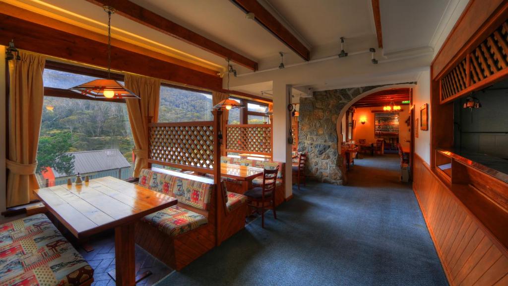 Гостиная зона в Candlelight Lodge