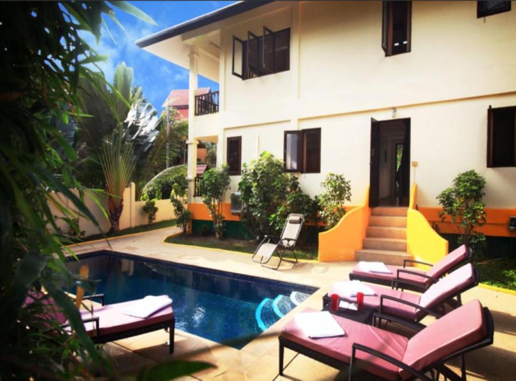 Bazén v ubytování 3 Bedroom Seafront Villa with Bay View Koh Phangan SDV234-By Samui Dream Villas nebo v jeho okolí