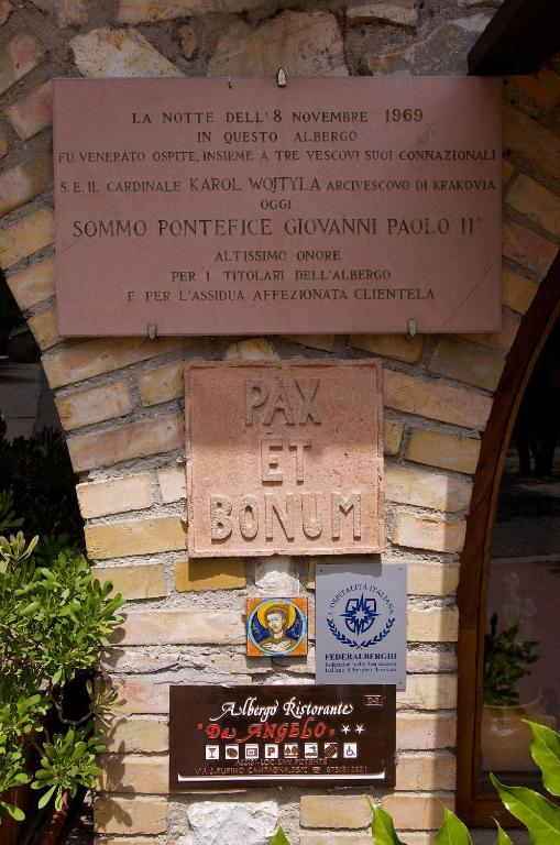 Certyfikat, podpis lub inny dokument wystawiony w obiekcie Hotel Da Angelo