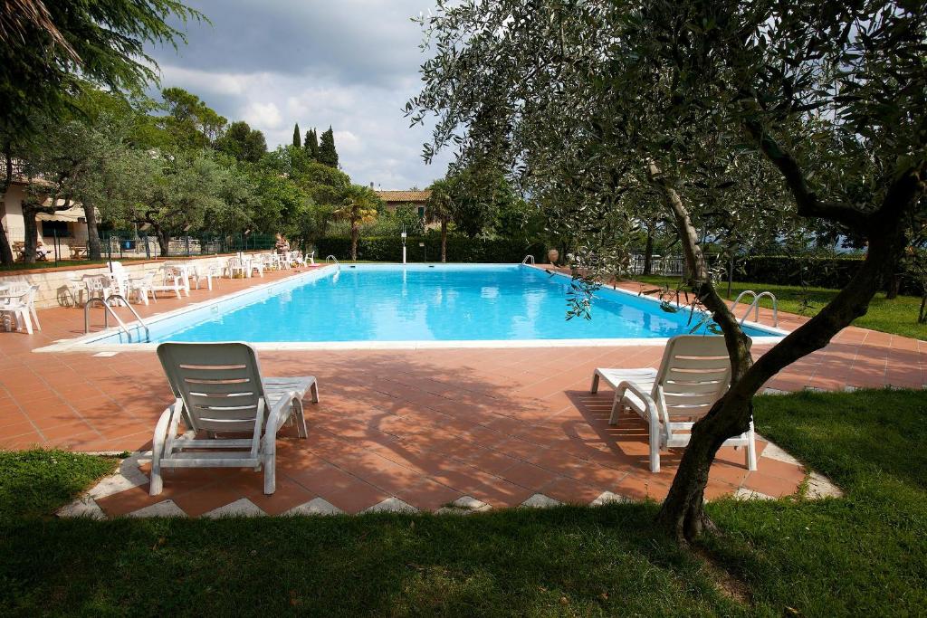 Basen w obiekcie Hotel Da Angelo lub w pobliżu