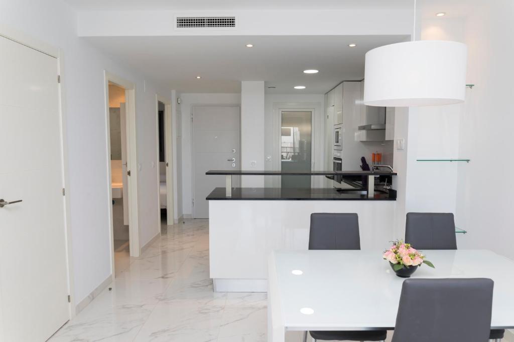 Ocean View by Mar Holidays - Apartamento De Dos Dormitorios