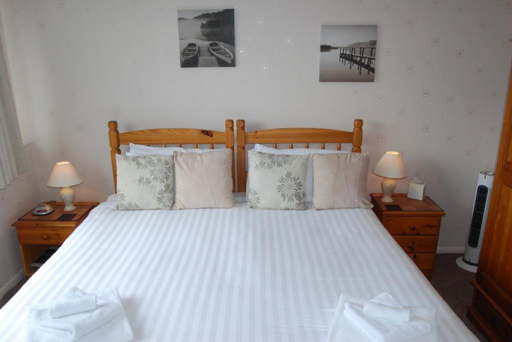 Letto o letti in una camera di Beckside Guest House Keswick