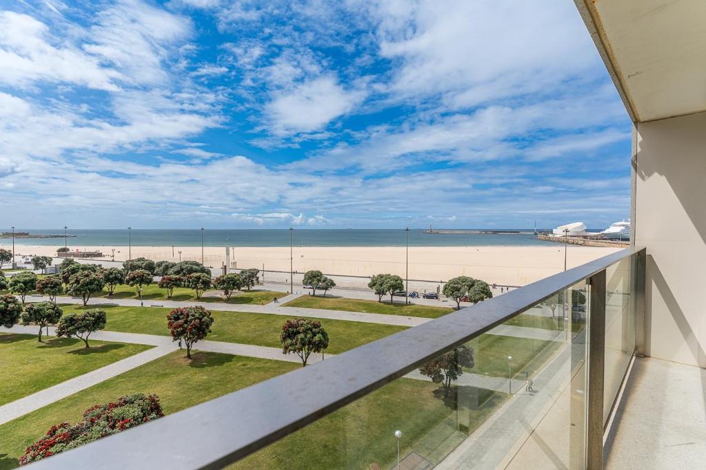 GuestReady - Beachside Stay in Matosinhos!