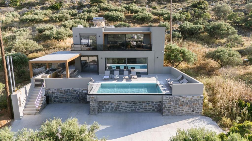 Grand Villa - 6BD with Private Pool - Temma Villas