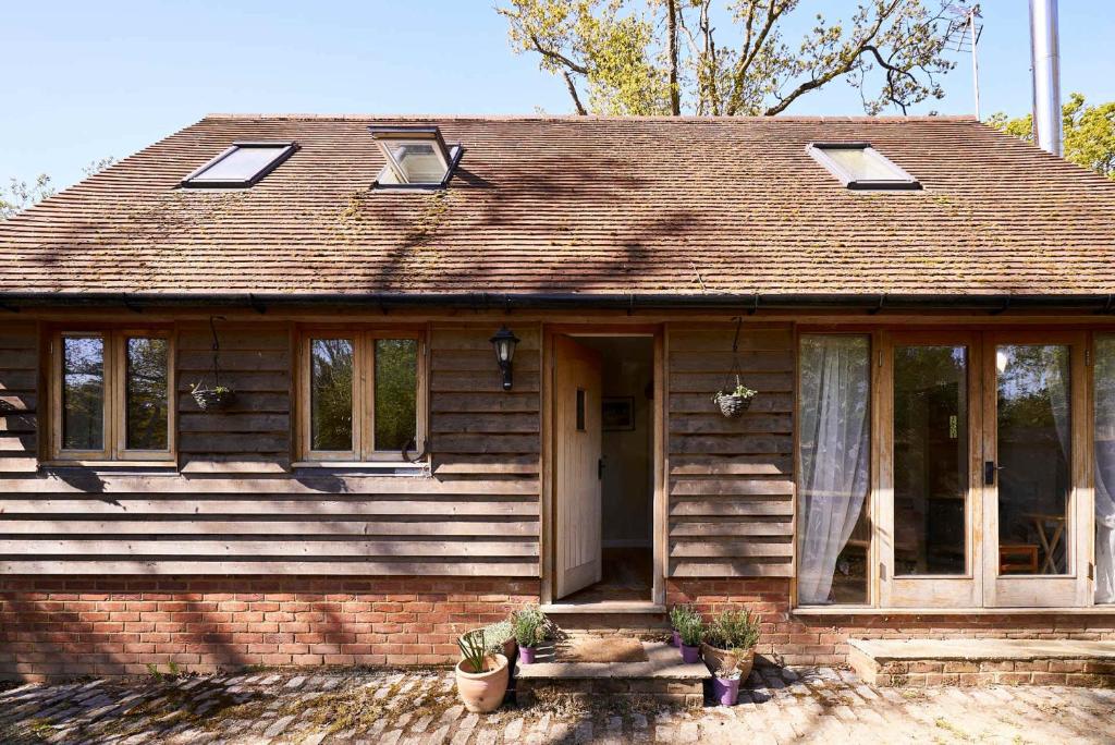 Gallery image of Host & Stay - The Tiled Cottage in Kennington