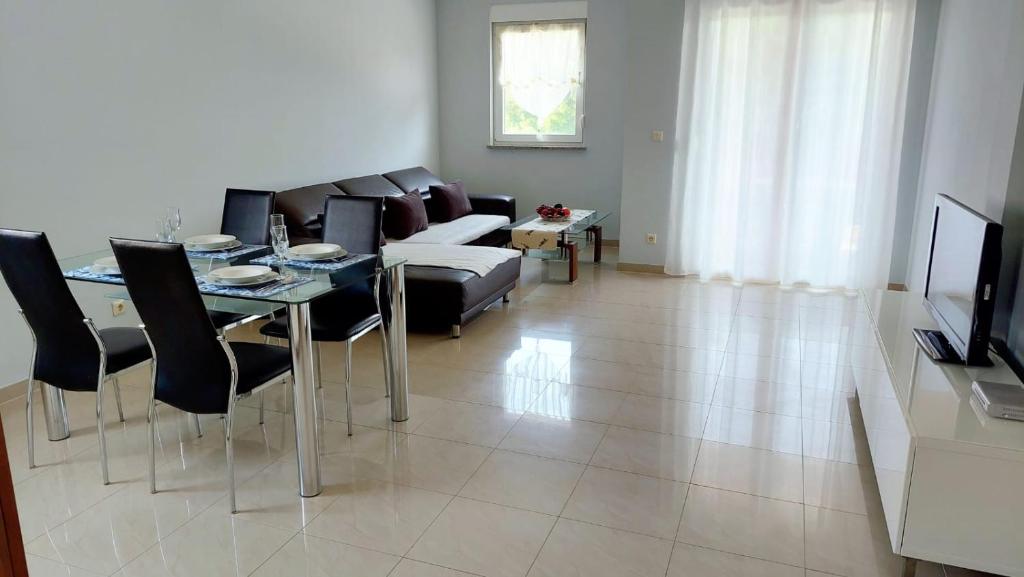 Ruza Apartmani