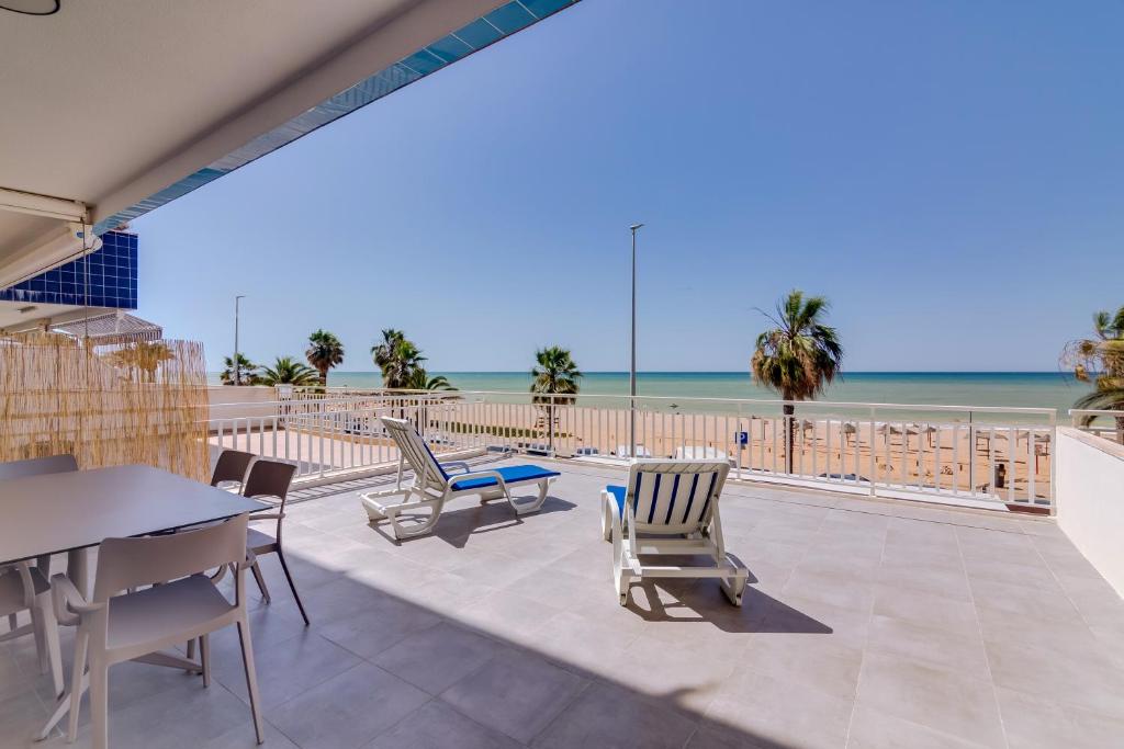 Solar da Praia Beachfront Terrace 2Bedroom