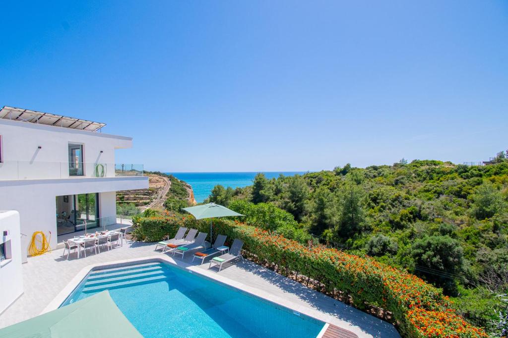 Villa Centeanes - Luxury villa
