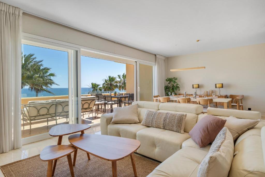 Beachfront penthouse Marbella, Rio Real Playa
