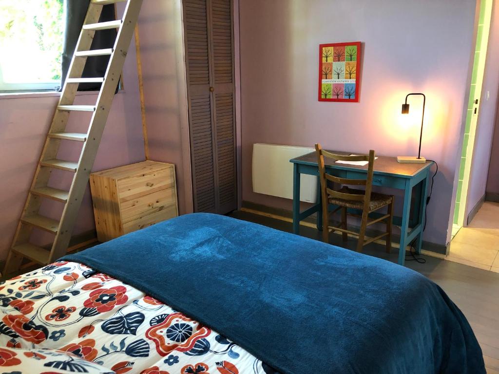 L'école buissonnière chambres et table d'hôtes - Family Room