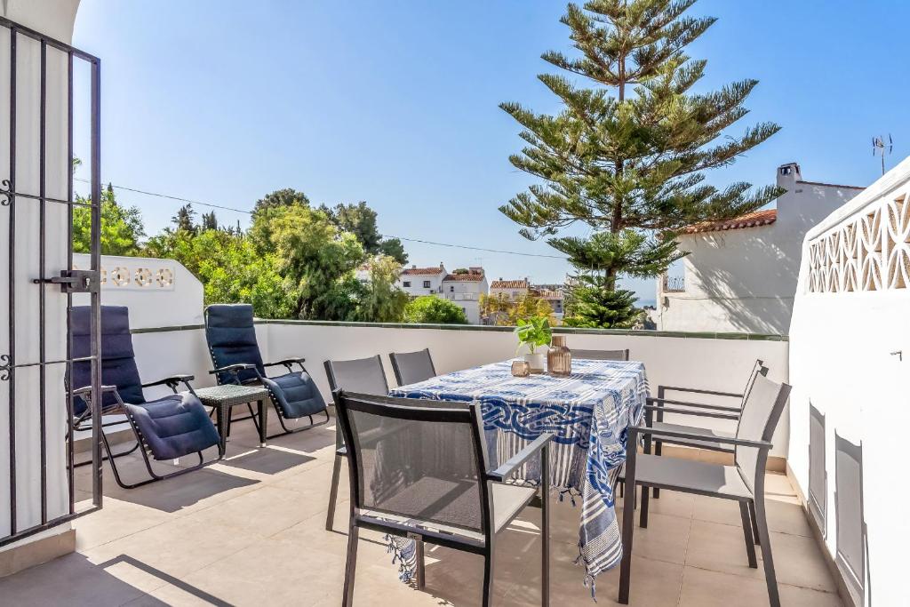 Sunny Townhouse with Terrace in Nerja