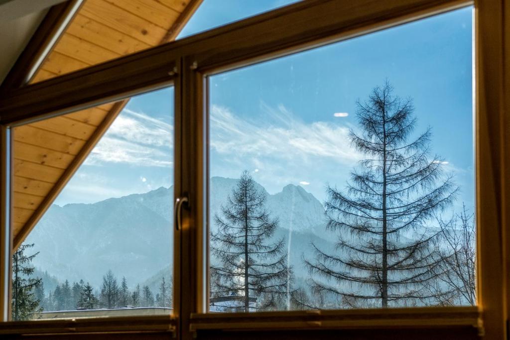 Výhľad na hory alebo výhľad na hory priamo z apartmánu
