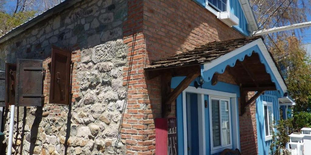 Budova, kde se motel nachází