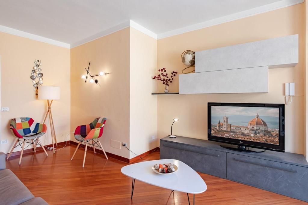 brd 43 6- Ponte Vecchio Bright Spacious Penthouse