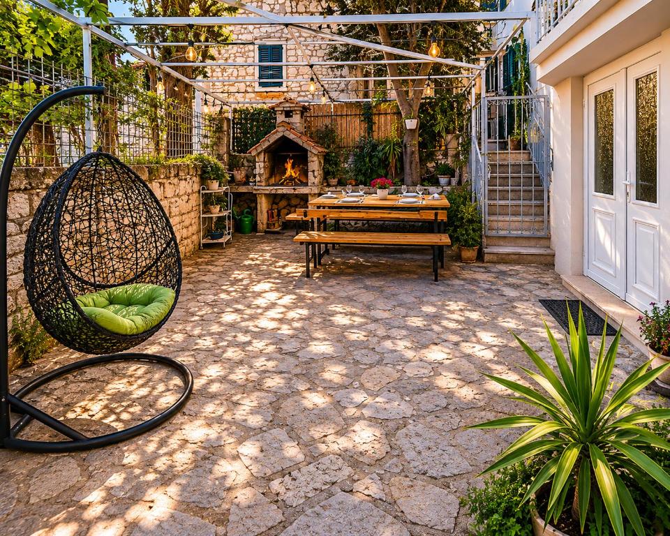 Old Town Sole Mediterranean Garden