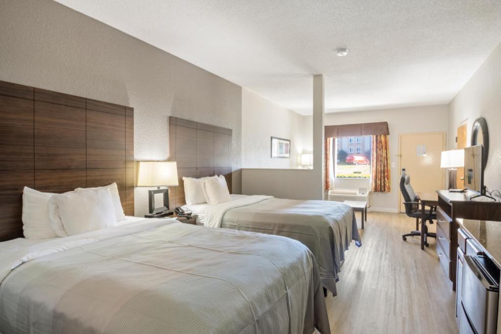 Quality Suites Hickory South photo