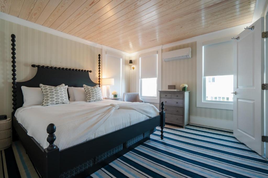 Grand Victorian an ICONA Boutique Collection - Housity