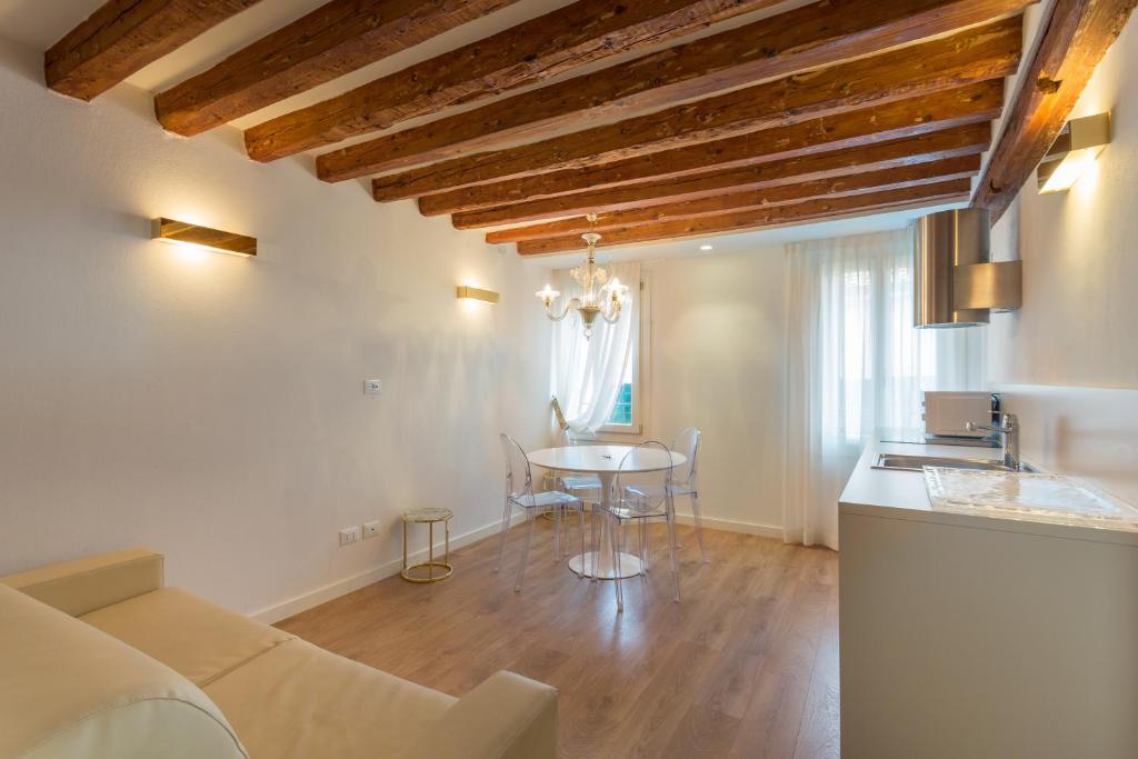 Kép Home Venice Apartments-Rialto 1 - 2 - 3 szállásáról Velencében a galériában