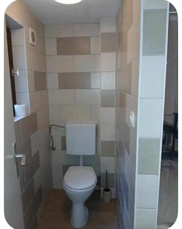Charmant petit appartement avec bel exterieur. – photo 26