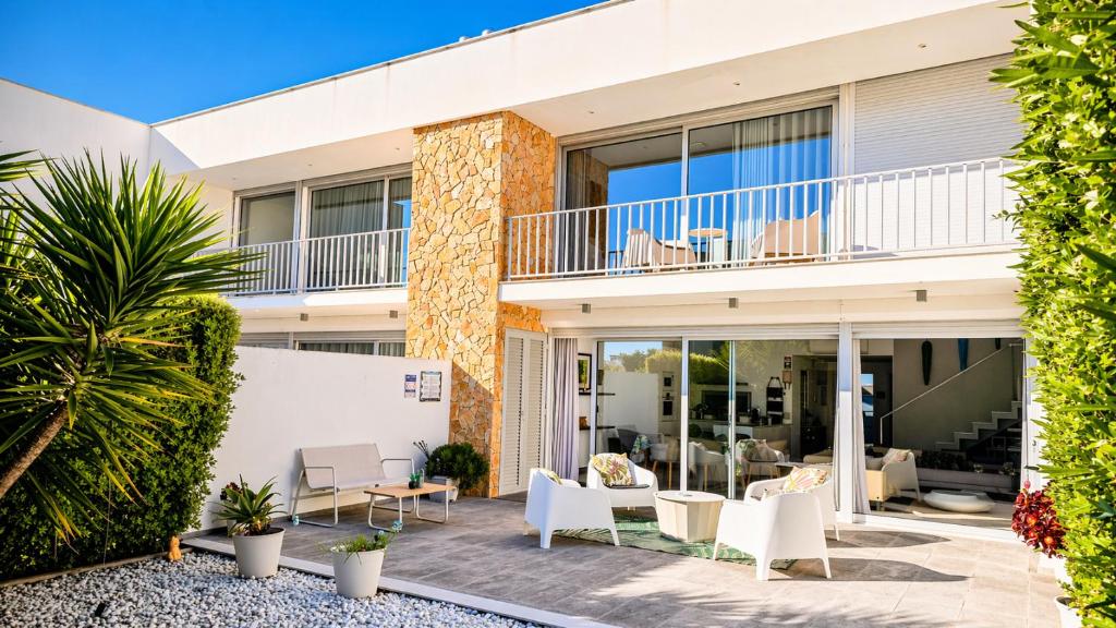 an image of a house with a patio at Segolene Design in Albufeira