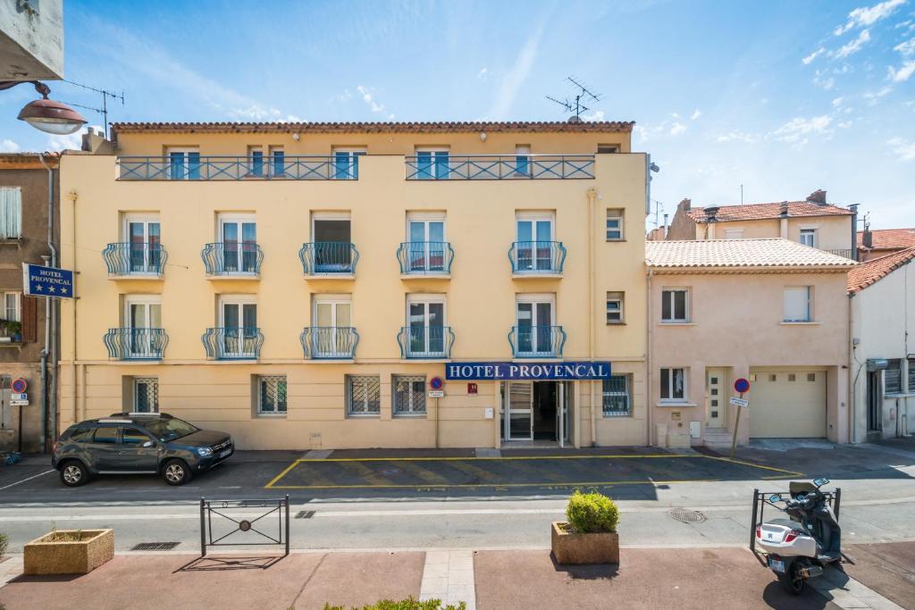 Budova, kde se hotel nachází