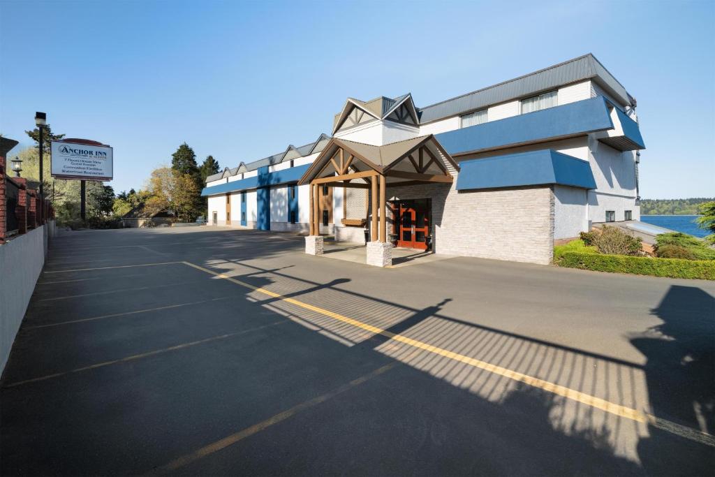 Anchor Inn & Suites, BW Signature Collection photo