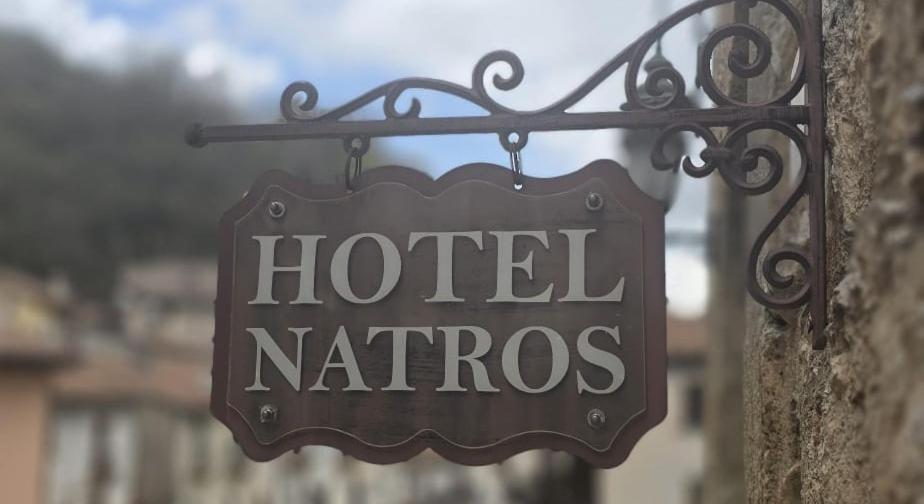 Hotel Natros - Housity