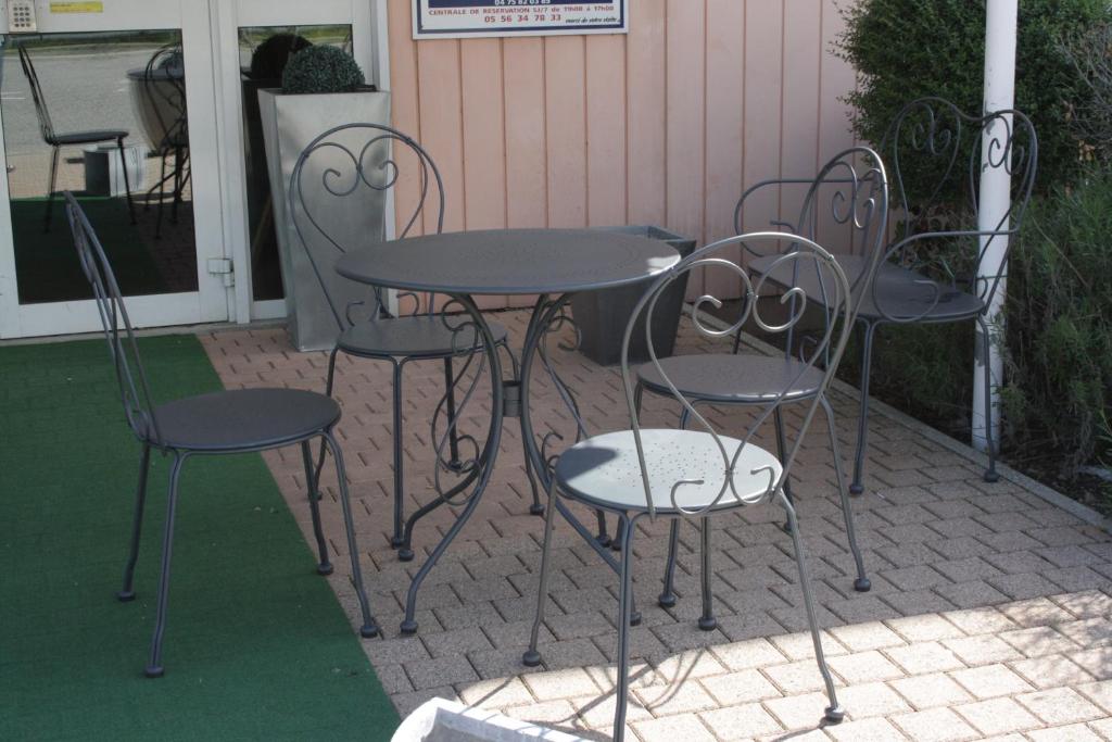 Patio nebo venkovní prostory v ubytování Hôtel Quick Palace Valence Nord