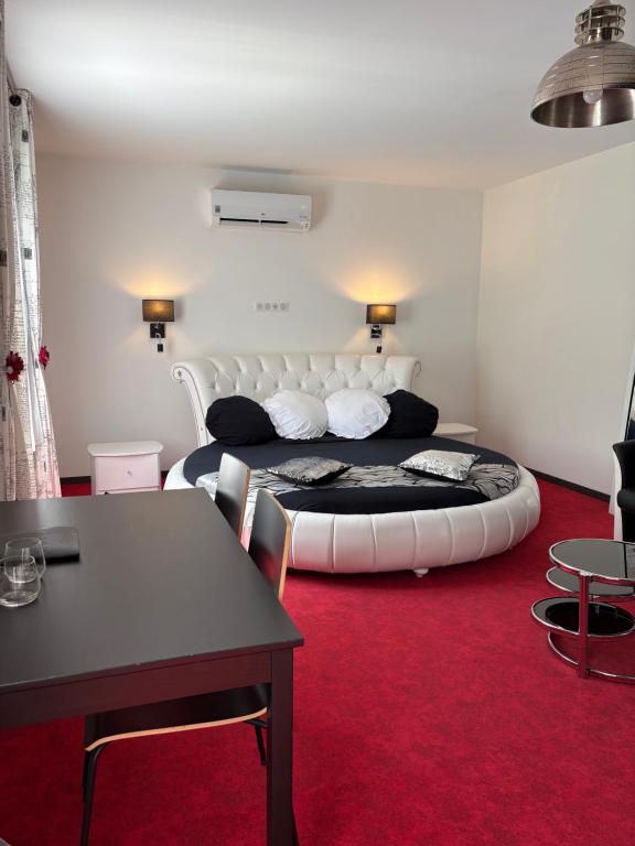 Salon Boyer - Suite With Hot Tub