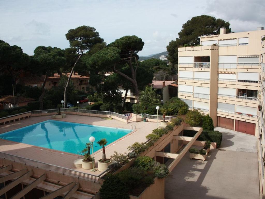 Beau T2 à Hyères avec Parking