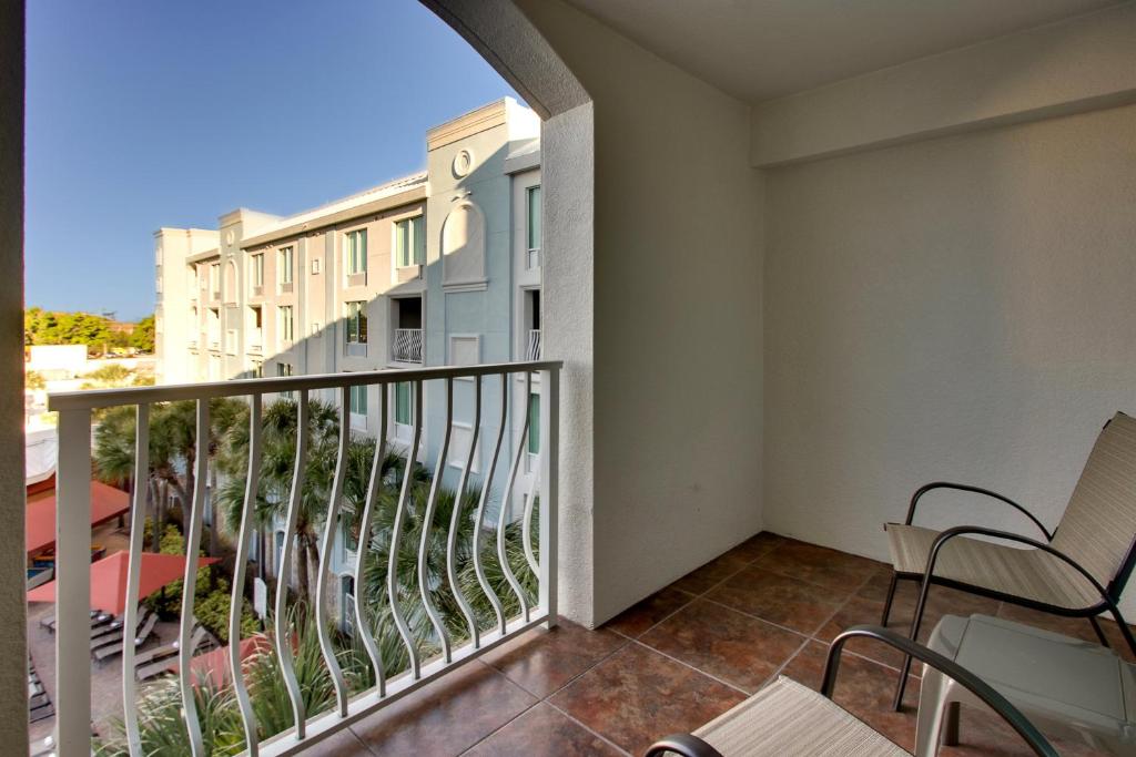 Holiday Inn Resort Orlando - Lake Buena Vista, an IHG Hotel