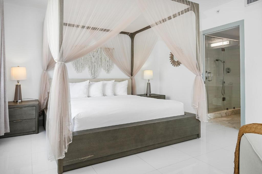 The Townhouse Hotel photo