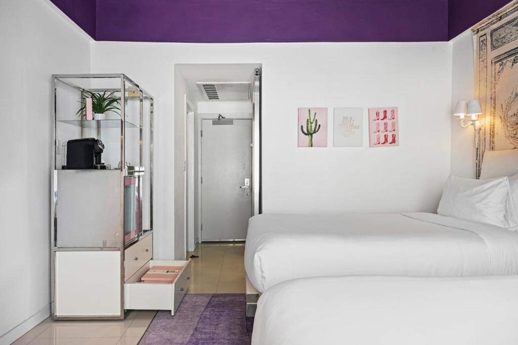 The Townhouse Hotel photo