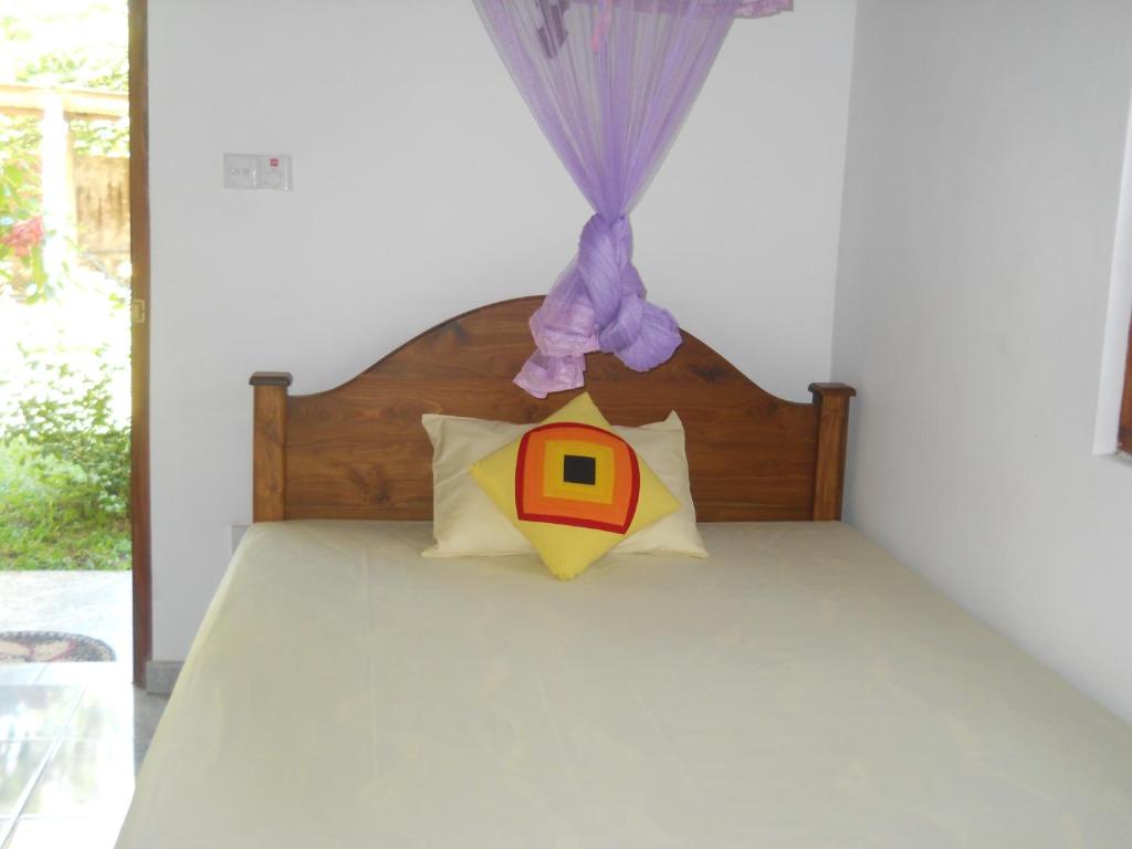 Sunset Tourist Home - Single Room With Private Bathroom