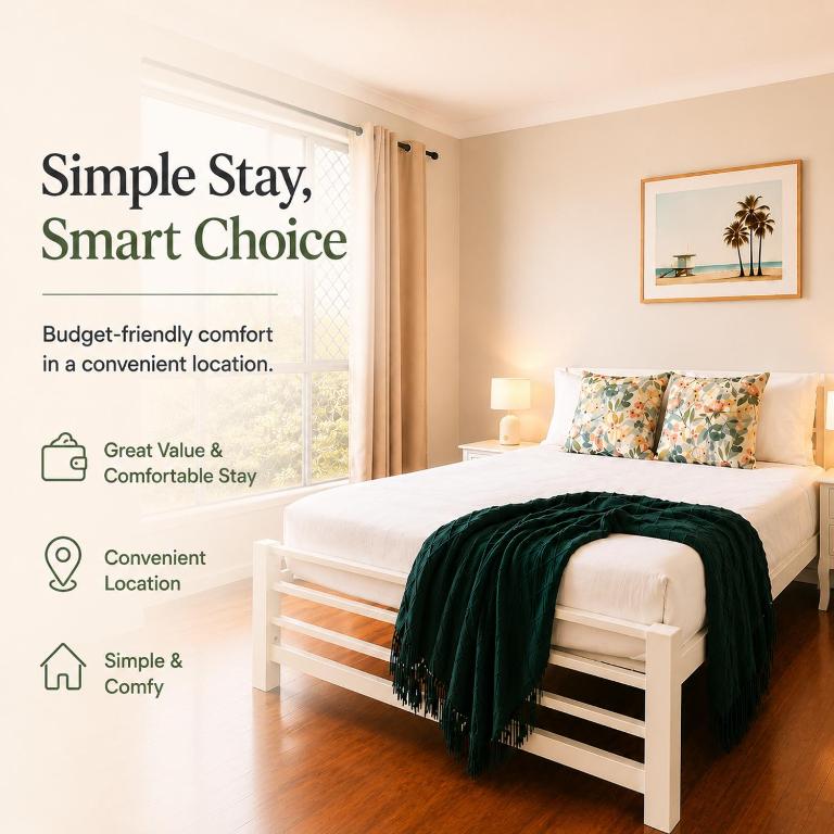 a bedroom with a bed with a green blanket on it at 14A Convenient Ensuite Room in Coopers Plains in Brisbane