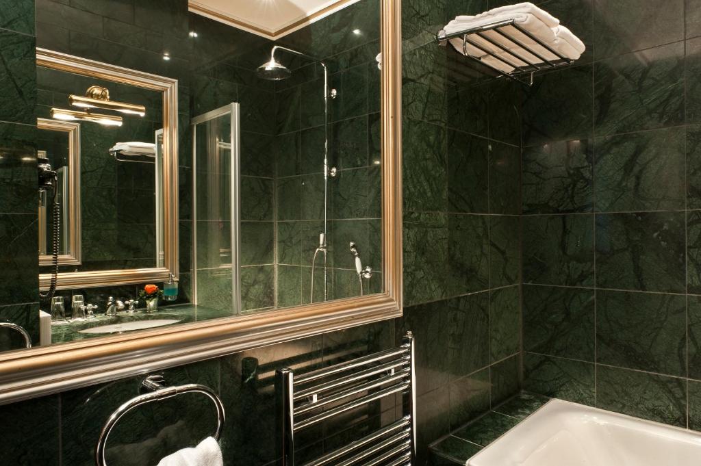 Myer's Hotel Berlin - 18