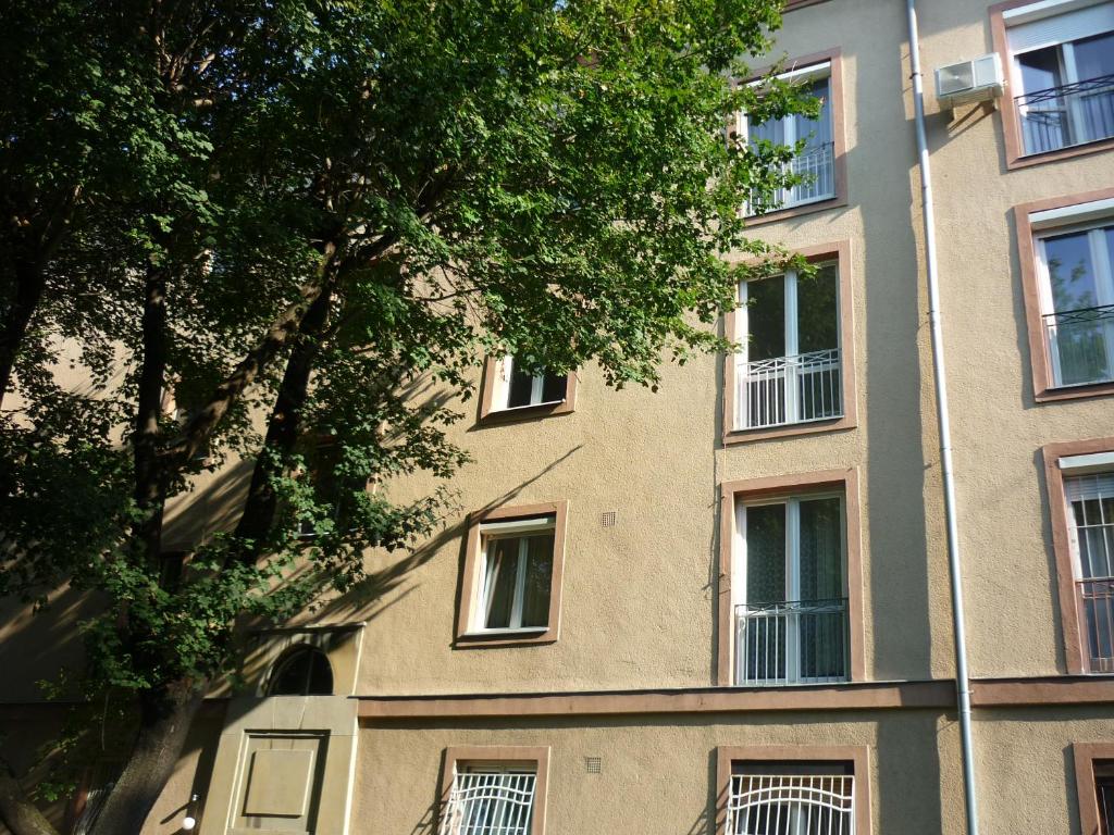 Budova, v ktorej sa apartmán nachádza