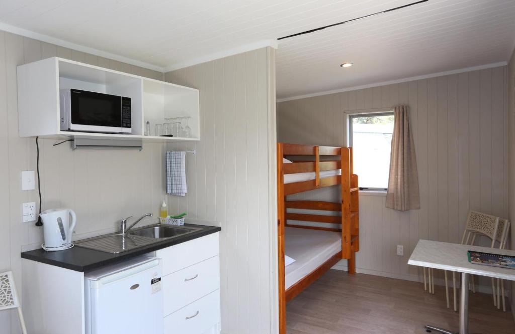 Fitzroy Beach Holiday Park - Resim 25