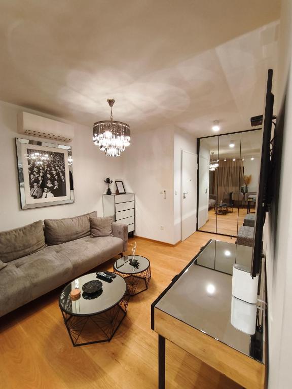 New Luxury Residence in centar with private parking in the garage