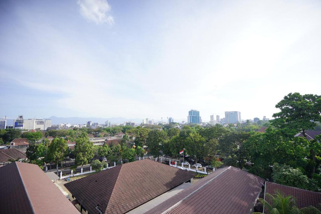 Nespecifikovaný výhled na destinaci Bandung nebo výhled na město při pohledu z hotelu